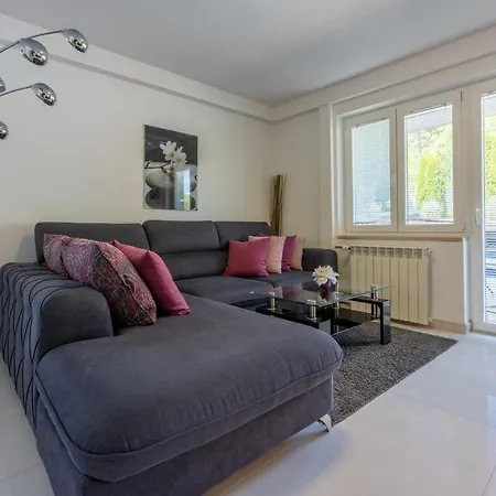 Σπίτι διακοπών House Moderna 2 *