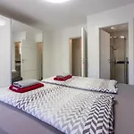 House Moderna 2 *