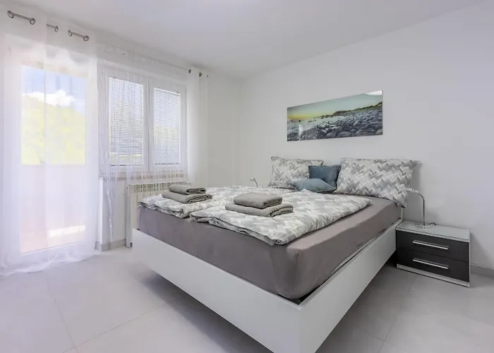 בית נופש House Moderna 2
