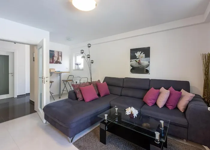 House Moderna 2 * קריקווניצה